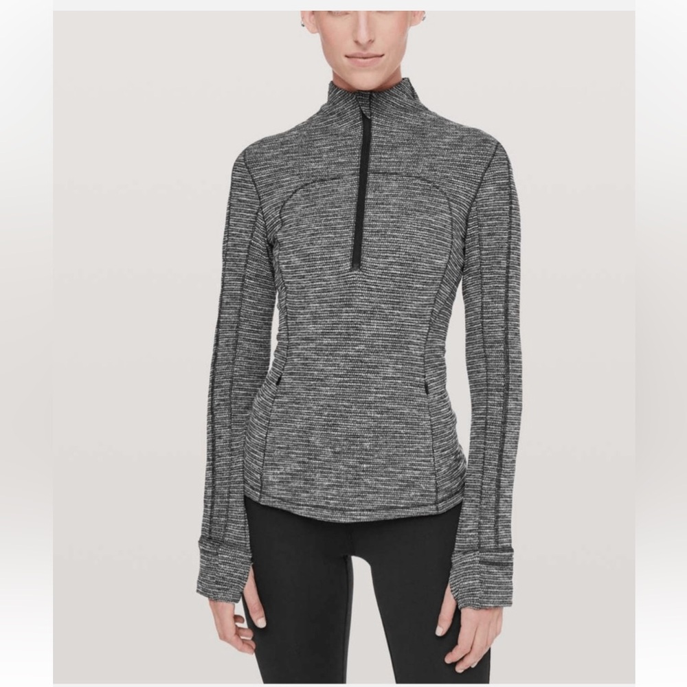 Lululemon Women Run Briskly 1/2 Zip Activewear Top Coco Pique Black White size 6
